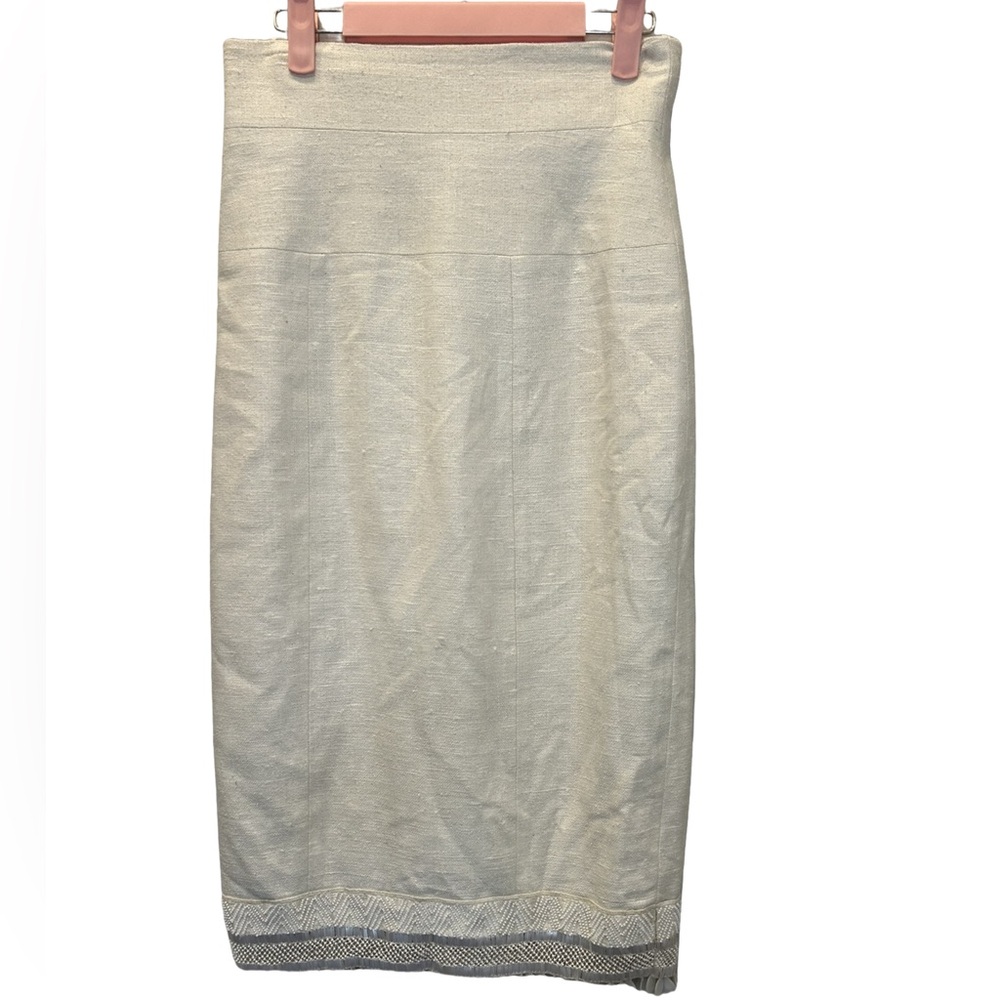 Jeffrey Chow White Cotton Linen Pencil Skirt with Embroidery and Sequins